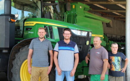 Dve desaťročia skúseností so strojmi John Deere